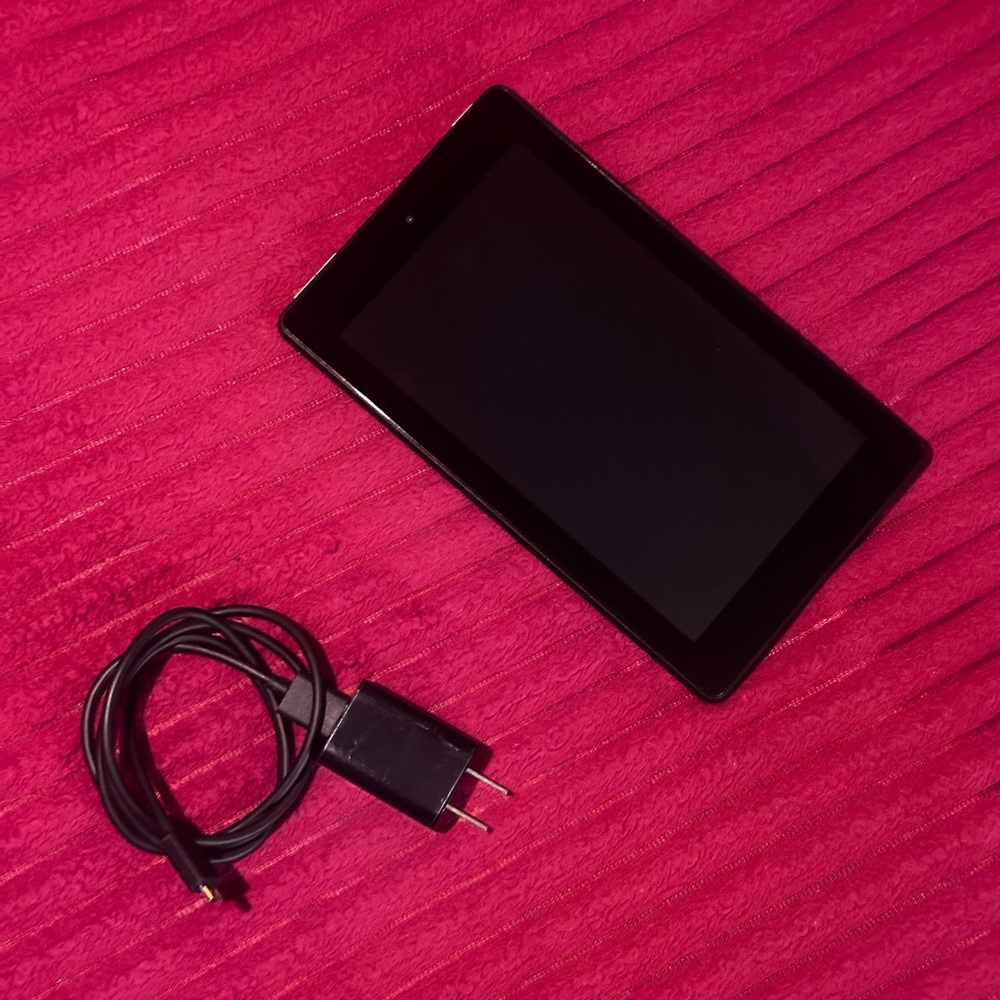 Amazon Fire 7 Tablet with Charger